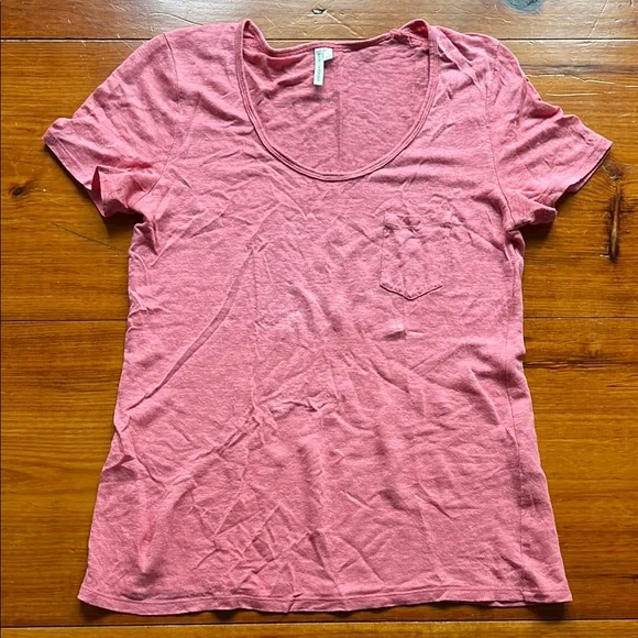 Banana Republic Linen Tee - Picture 1 of 7